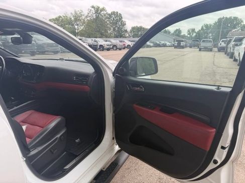 Used 2022 Dodge Durango R/T w/ Blacktop Package AWD/4WD image 10