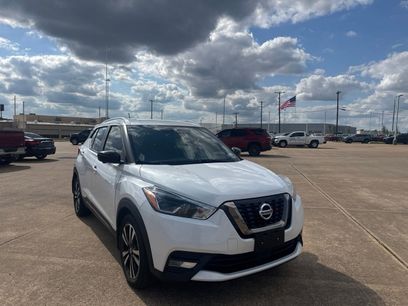 Certified 2020 Nissan Kicks SR