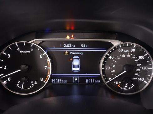 Used 2021 Nissan Altima 2.5 SR w/ SR Premium Package image 4