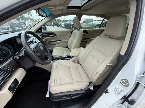 Used 2016 Honda Accord EX-L image 28