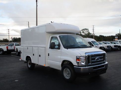 New 2026 Ford E-350 and Econoline 350 Super Duty w/ Power Equipment Group image 8