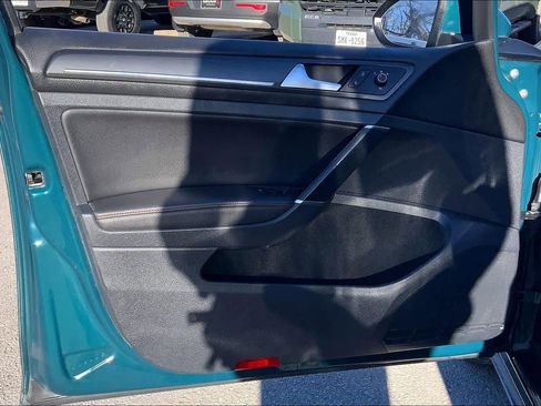 Used 2019 Volkswagen GTI SE image 20