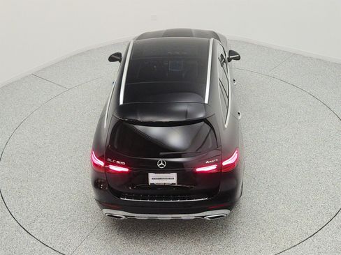 Used 2023 Mercedes-Benz GLC 300 4MATIC image 27