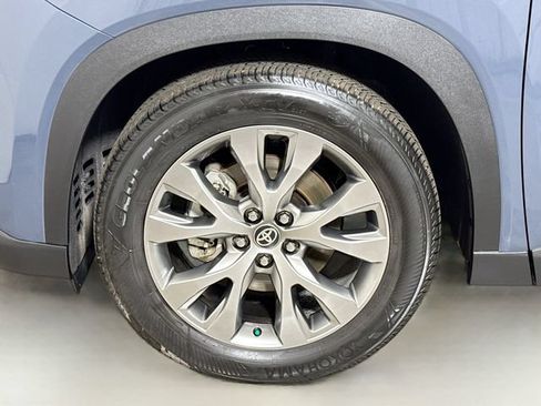 Used 2024 Toyota Grand Highlander FWD image 31