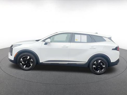Used 2026 Kia Sportage LX AWD/4WD image 9