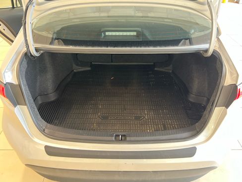 Used 2025 Toyota Corolla LE FWD image 8
