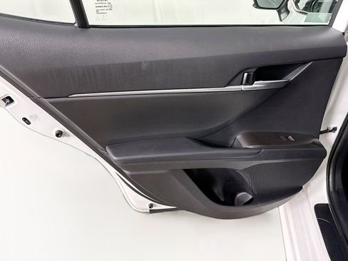 Used 2024 Toyota Camry SE FWD image 25