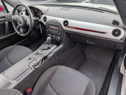 Used 2015 MAZDA MX-5 Miata Club RWD image 25