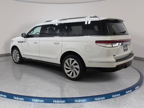 Certified 2024 Lincoln Navigator L Reserve AWD/4WD image 7