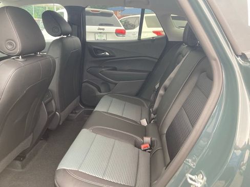 New 2026 Chevrolet Trax LT w/ LT Convenience Package FWD image 19