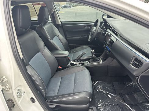 Used 2014 Toyota Corolla S image 33