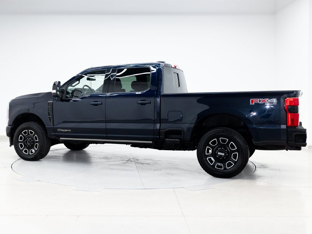Used 2025 Ford F350 Platinum AWD/4WD image 6
