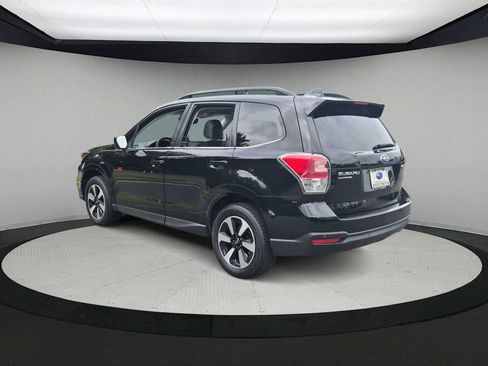 Used 2018 Subaru Forester 2.5i Limited AWD/4WD image 6