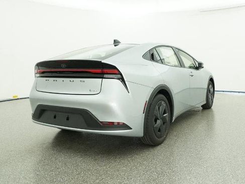 New 2026 Toyota Prius LE image 24