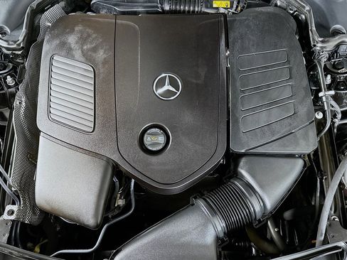 Used 2024 Mercedes-Benz C 300 Sedan image 13
