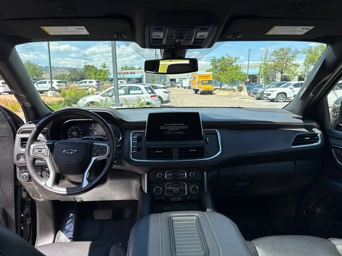 Used 2022 Chevrolet Tahoe Z71 w/ Z71 Off-Road Package AWD/4WD image 12