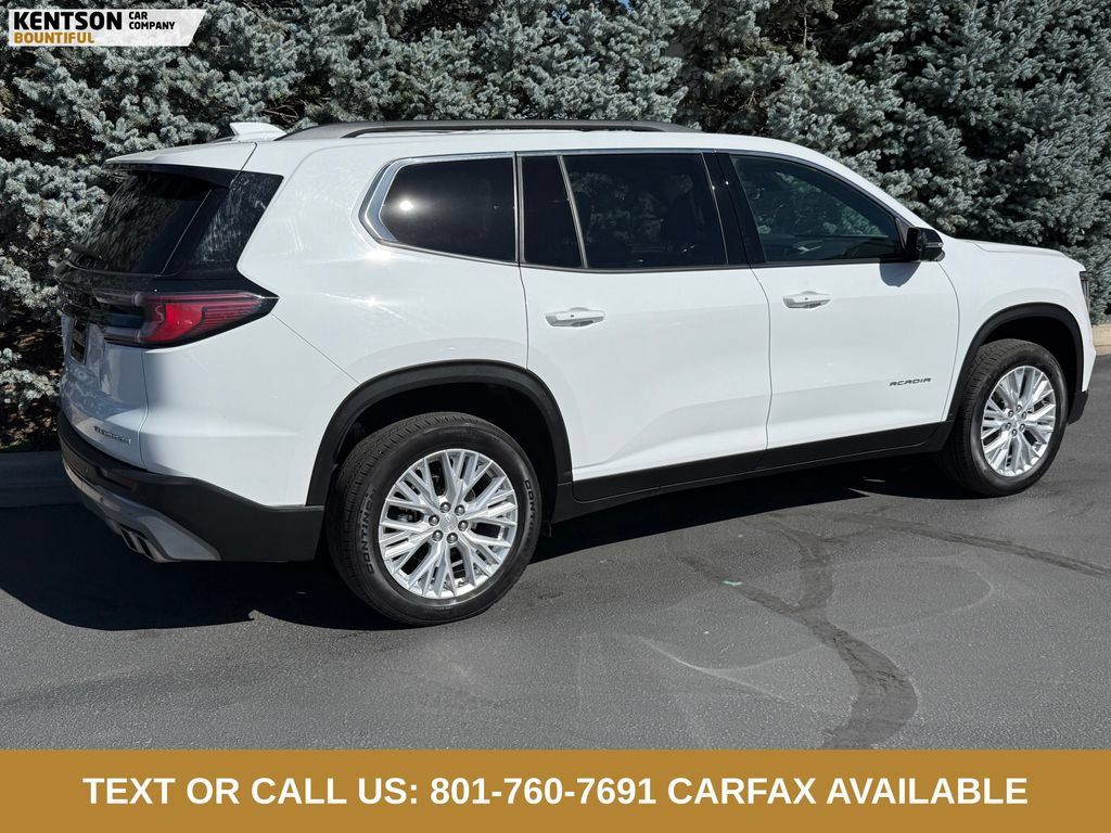 Used 2026 GMC Acadia Elevation w/ Elevation Premium Package AWD/4WD image 9