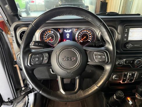 Used 2018 Jeep Wrangler Unlimited Sport S AWD/4WD image 18