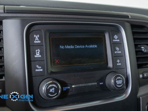 Used 2018 RAM 1500 Express w/ Express Value Package AWD/4WD image 19