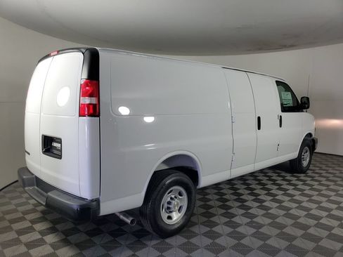 New 2026 Chevrolet Express 3500 Extended w/ Driver Convenience Package RWD image 4