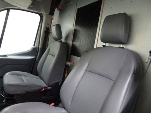 Used 2019 Ford Transit 150 130 Medium Roof RWD image 25