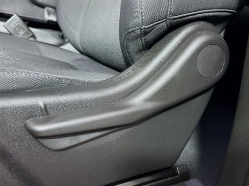 Used 2021 Chevrolet Silverado 1500 Custom Trail Boss w/ Safety Confidence Package image 18