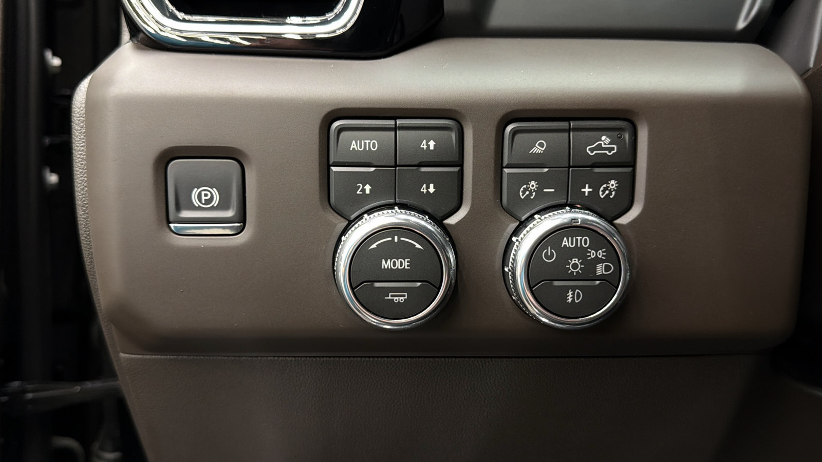Used 2026 GMC Sierra 1500 Denali AWD/4WD image 31