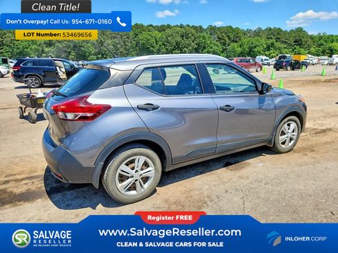 Used 2018 Nissan Kicks S FWD image 4