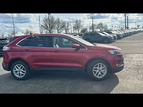 Certified 2023 Ford Edge SEL w/ Convenience Package AWD/4WD image 3