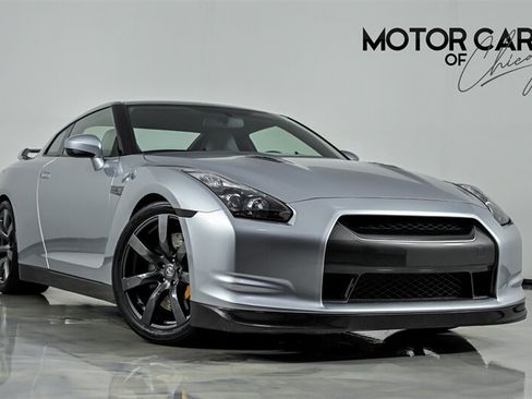 Used 2009 Nissan GT-R Premium AWD/4WD image 1