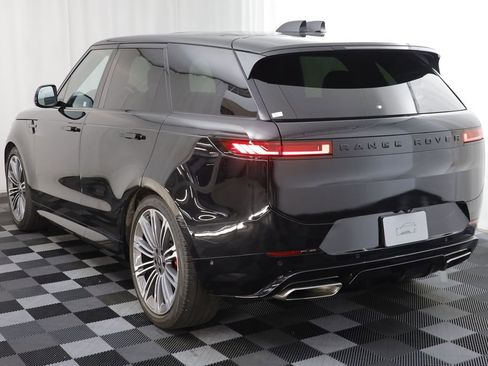 Used 2023 Land Rover Range Rover Sport SE Dynamic image 16