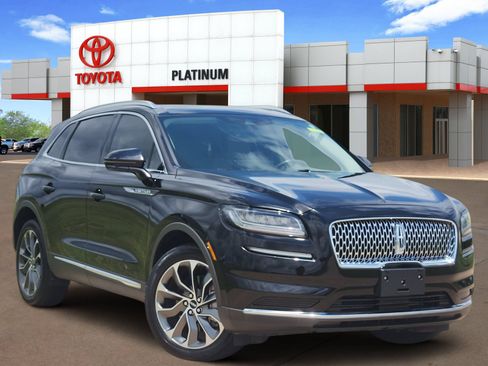 Used 2023 Lincoln Nautilus Reserve w/ Luxury Package AWD/4WD image 1