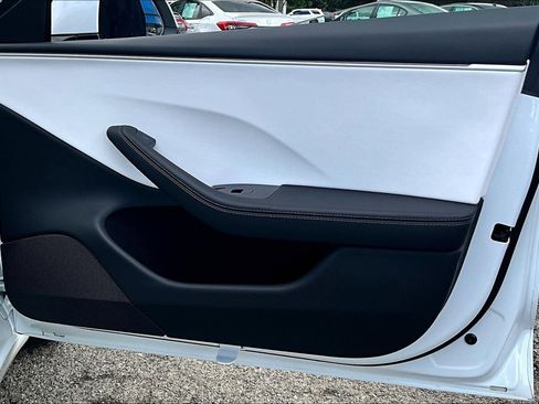 Used 2025 Tesla Model 3 Long Range RWD image 19