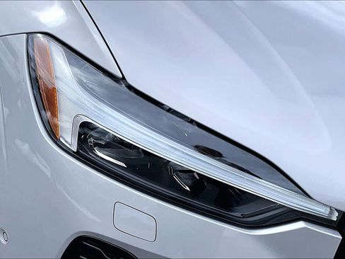 Certified 2023 Volvo XC60 B5 Plus w/ Climate Package image 26
