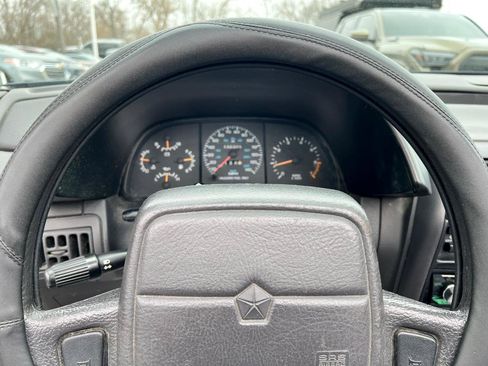 Used 1995 Chrysler LeBaron Convertible image 18