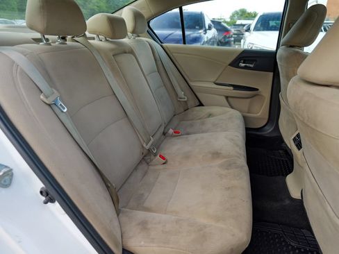 Used 2016 Honda Accord EX image 32
