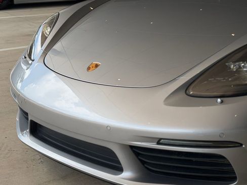 Certified 2023 Porsche 718 Boxster S RWD image 12