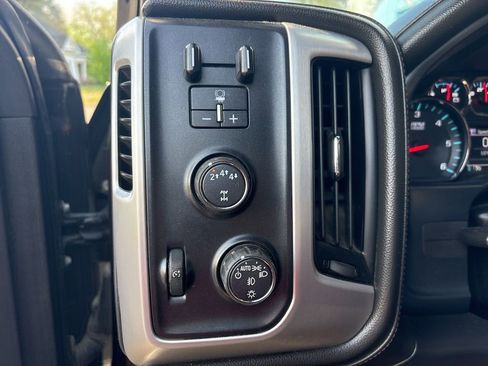 Used 2018 GMC Sierra 2500 SLE w/ HD SLE Preferred Plus Package image 12