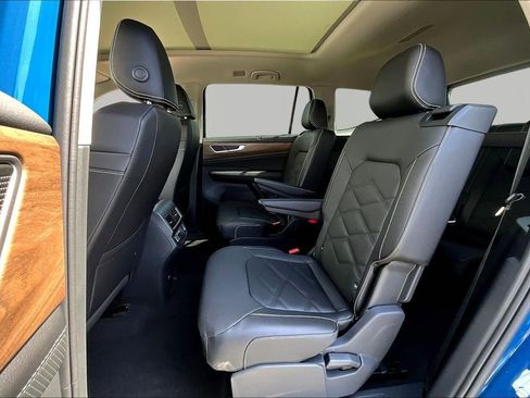 New 2026 Volkswagen Atlas SE image 23
