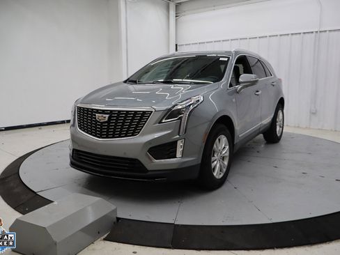 Used 2023 Cadillac XT5 Luxury FWD image 8