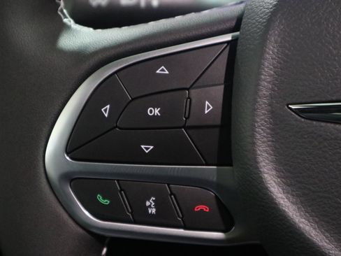 New 2026 Chrysler Pacifica Select image 28