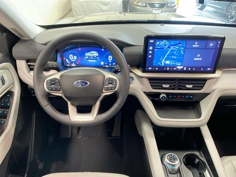 New 2026 Ford Explorer Active image 37