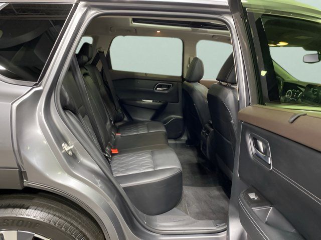 Certified 2023 Nissan Rogue Platinum AWD/4WD image 27