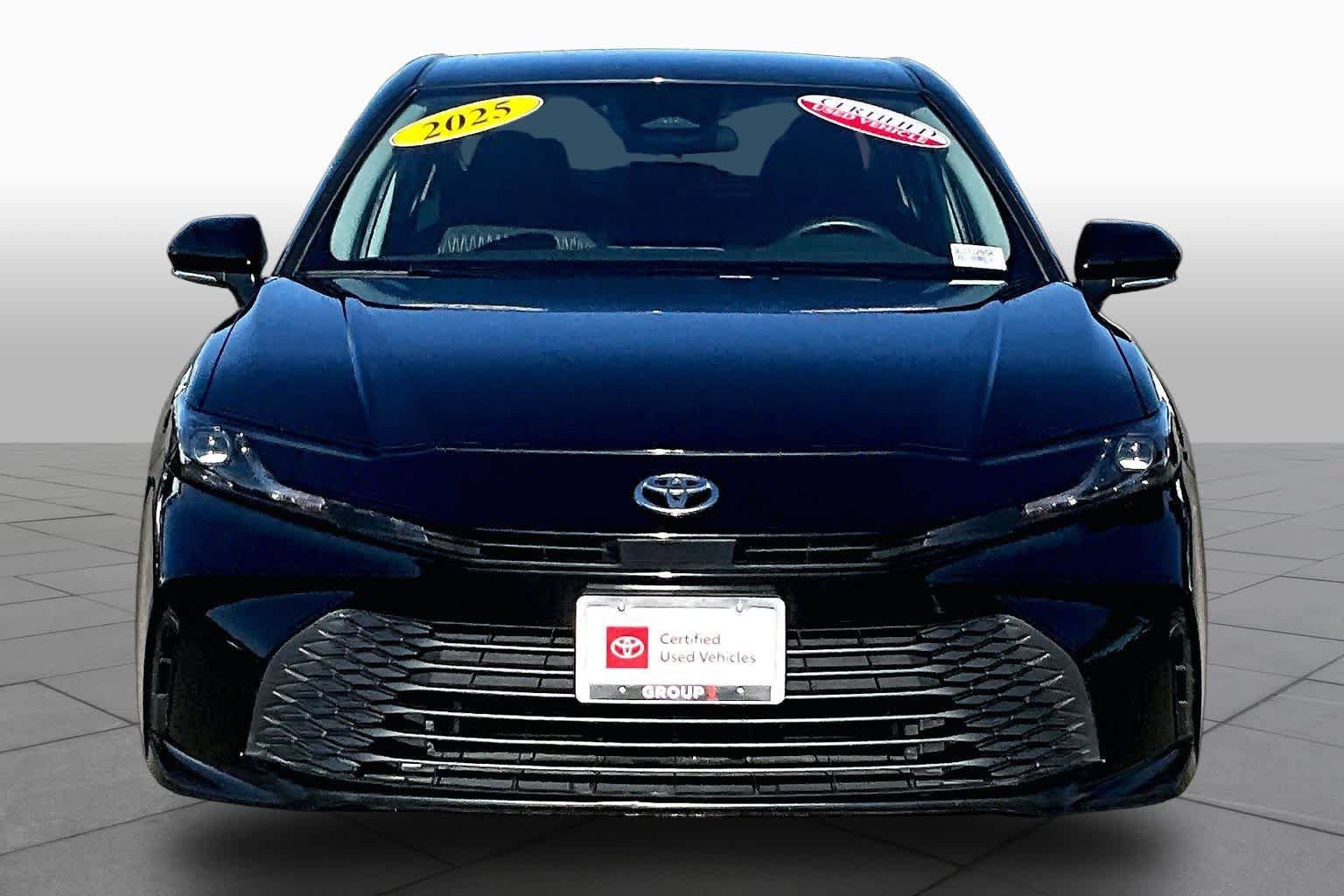 Certified 2025 Toyota Camry LE FWD image 3