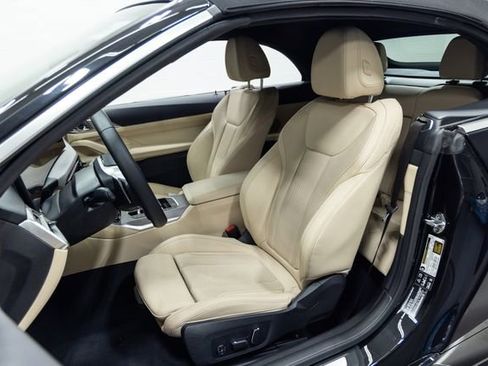 Certified 2025 BMW 430i xDrive Convertible AWD/4WD image 21