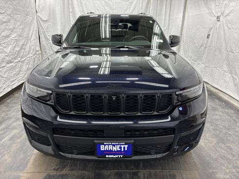 Certified 2024 Jeep Grand Cherokee L Limited w/ Luxury Tech Group II AWD/4WD image 7