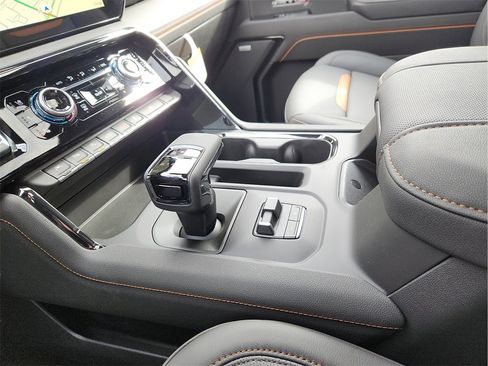 New 2026 GMC Sierra 1500 AT4 w/ AT4 Premium Package image 25