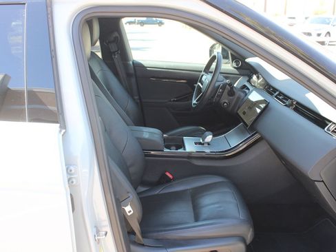 Used 2024 Land Rover Range Rover Evoque S AWD/4WD image 17