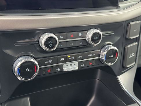 Used 2025 Ford F150 XLT w/ Equipment Group 302A MID image 26