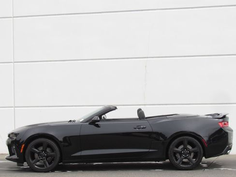 Used 2016 Chevrolet Camaro SS RWD image 4